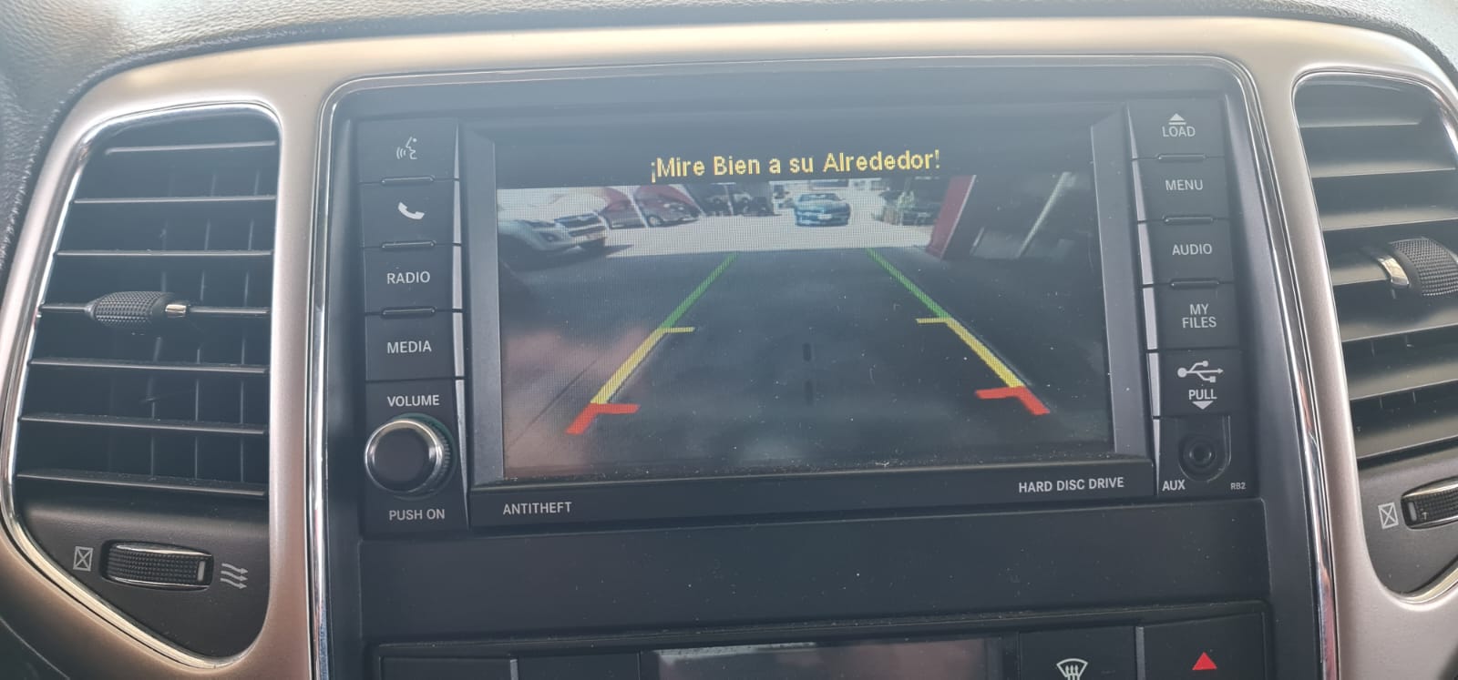 Jeep – GRAND CHEROKEE LAREDO 4X4 – 2013