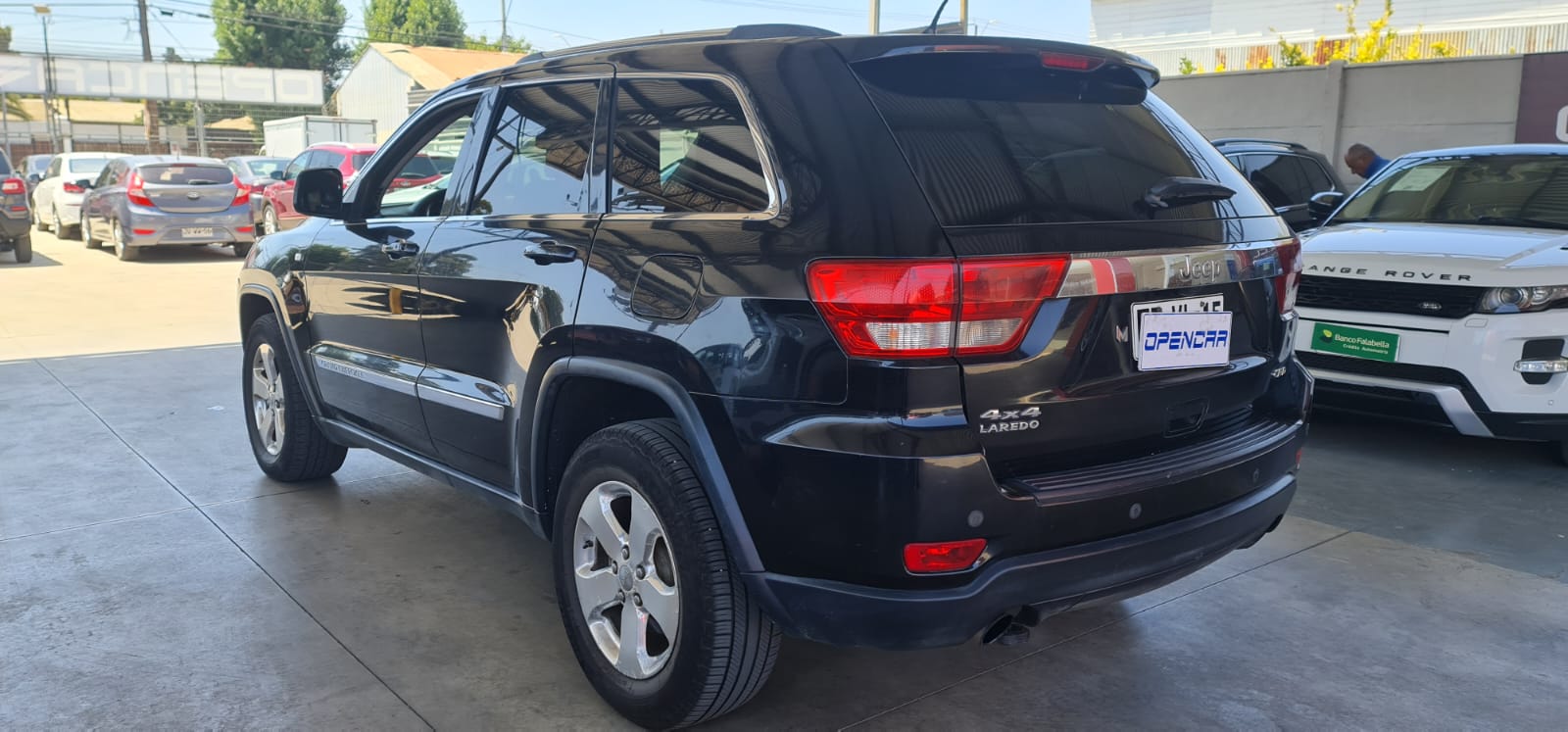 Jeep – GRAND CHEROKEE LAREDO 4X4 – 2013