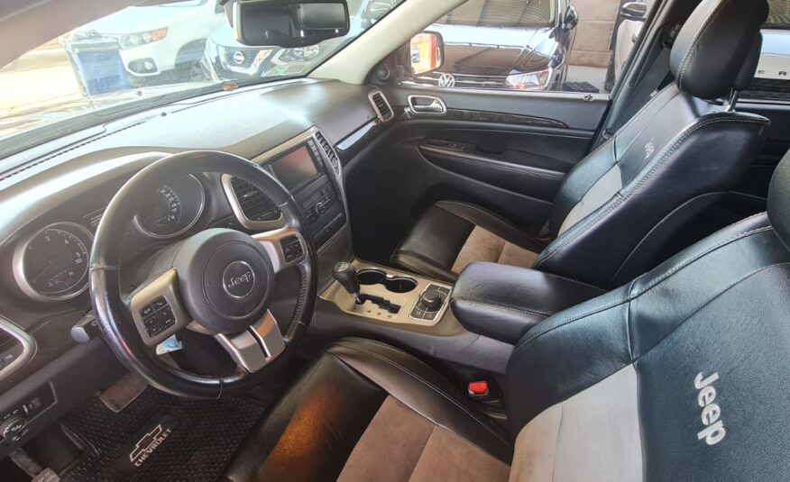 Jeep – GRAND CHEROKEE LAREDO 4X4 – 2013