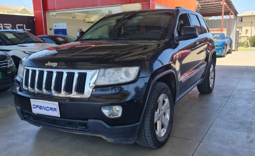 Jeep – GRAND CHEROKEE LAREDO 4X4 – 2013