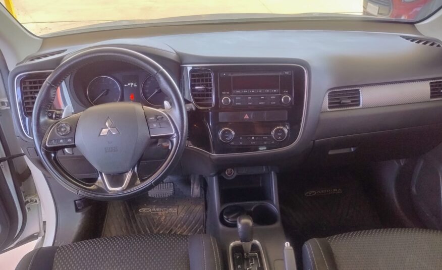 Mitsubishi – OUTLANDER GLX 4X4 AUT – 2016