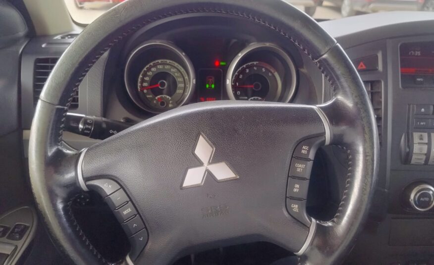 Mitsubishi – MONTERO 3.2 4×4 DIESEL – 2013