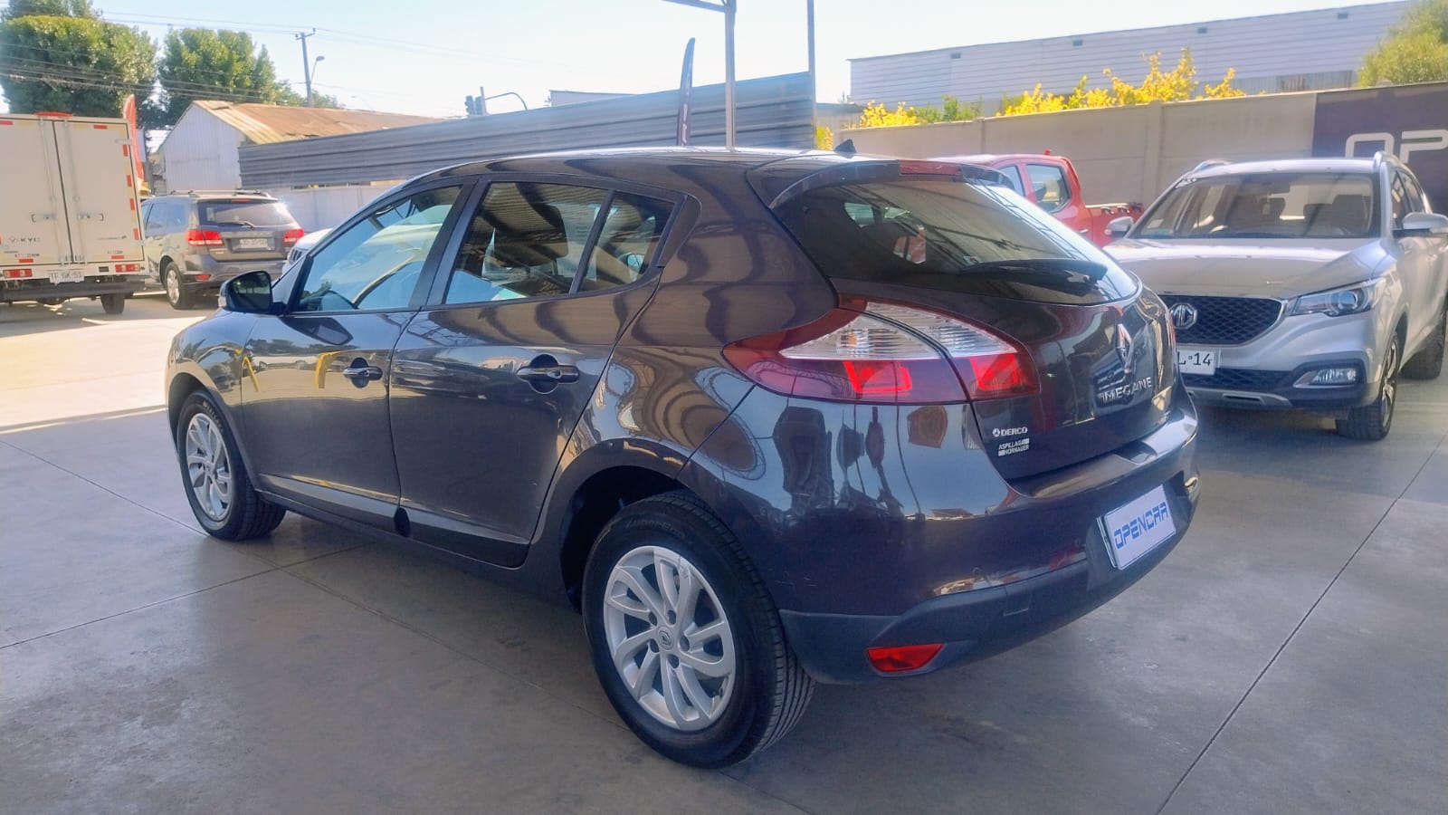 Renault – MEGANE 3 HB DYNAMIQUE 1.6 – 2015