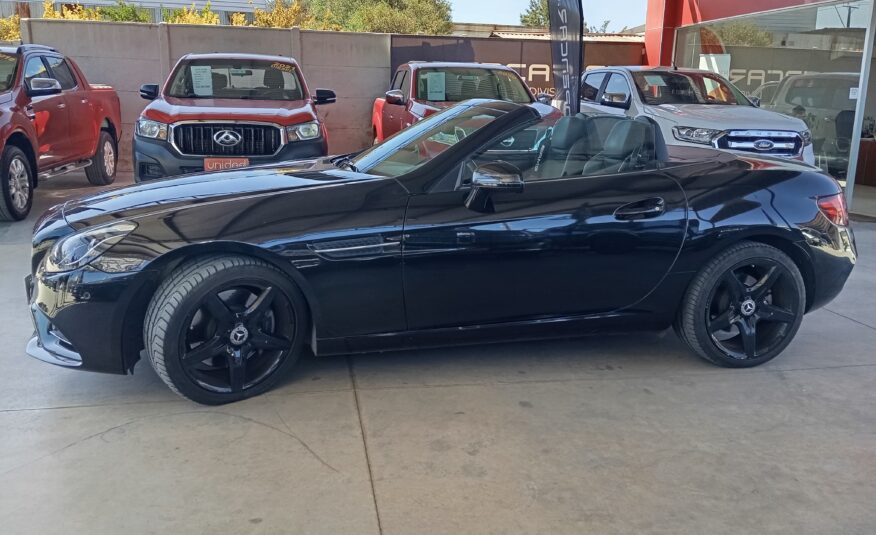 Mercedes-Benz	 – SLC 300 CABRIOLET 2.0 – 2018