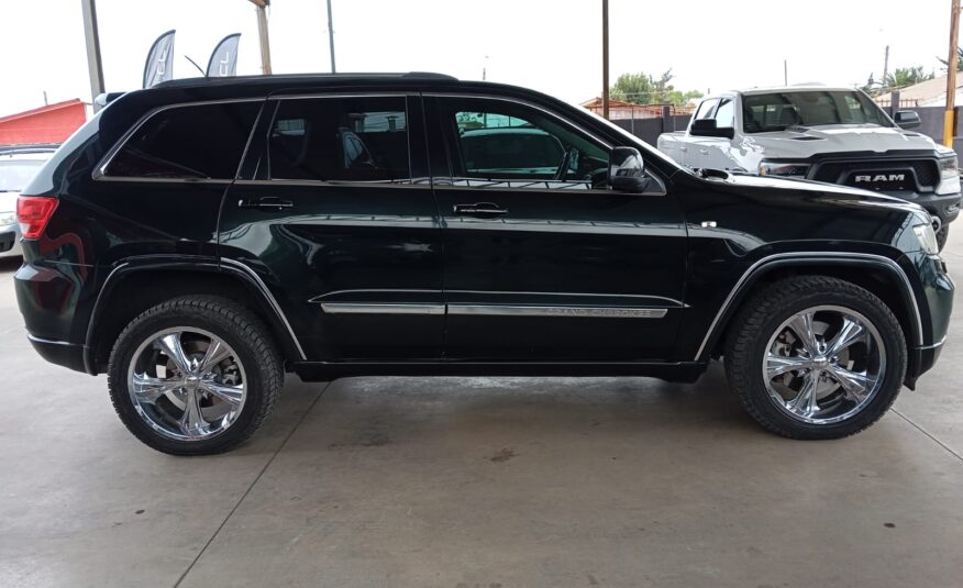 Jeep – NEW GRAND CHEROKEE LAREDO 3.6 AUT. – 2013