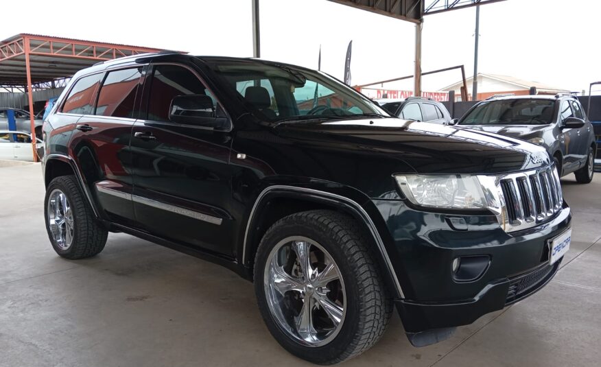 Jeep – NEW GRAND CHEROKEE LAREDO 3.6 AUT. – 2013
