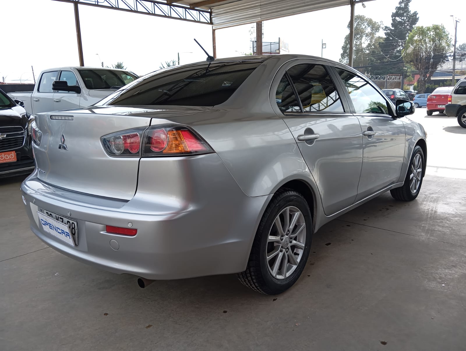 Mitsubishi – LANCER 1.8 AT – 2017