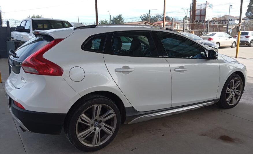 Volvo – V40 T4 AUT. – 2014