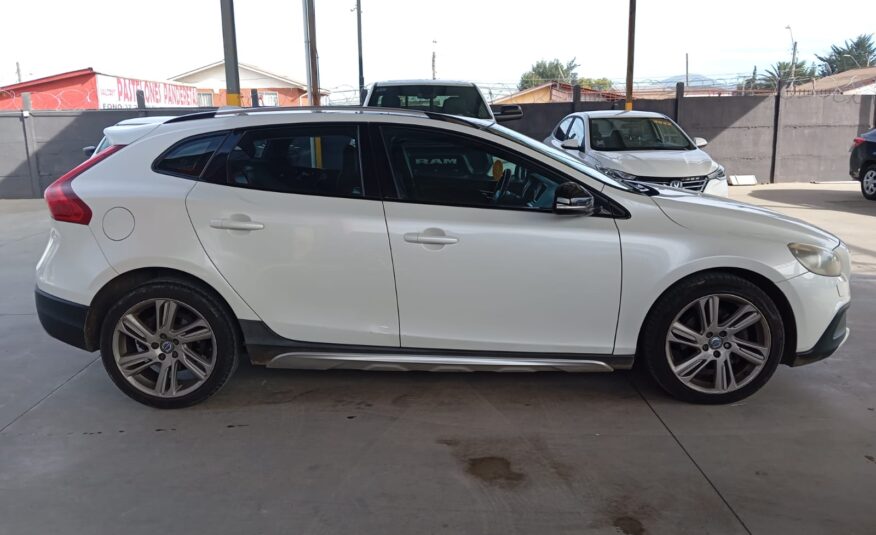 Volvo – V40 T4 AUT. – 2014