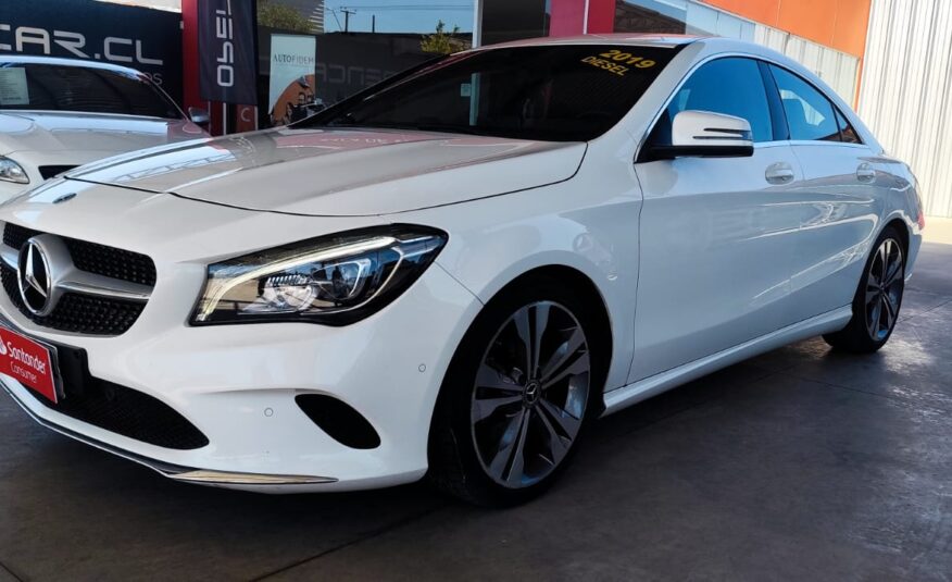 Mercedes-Benz	 – CLA 200D 2.1 AUT. DIESEL – 2019