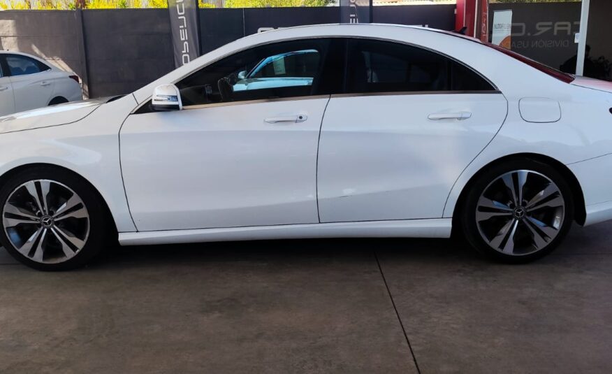 Mercedes-Benz	 – CLA 200D 2.1 AUT. DIESEL – 2019