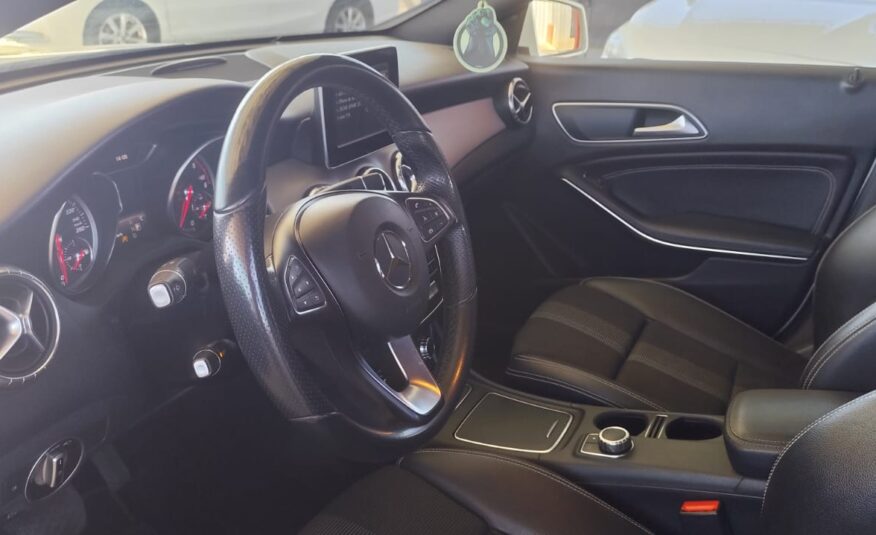 Mercedes-Benz	 – CLA 200D 2.1 AUT. DIESEL – 2019
